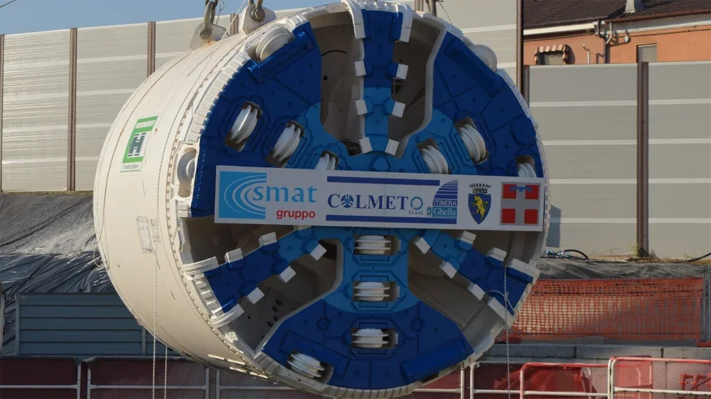 TBM Gaia is lowered into the launch shaft in Turin